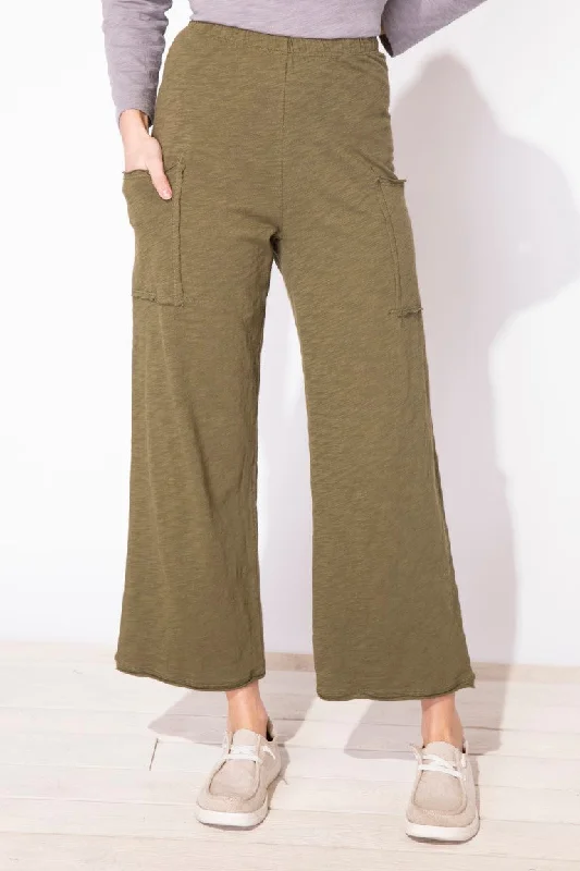 Cotton Slub Pocket Flood Pant in Olive by Escape