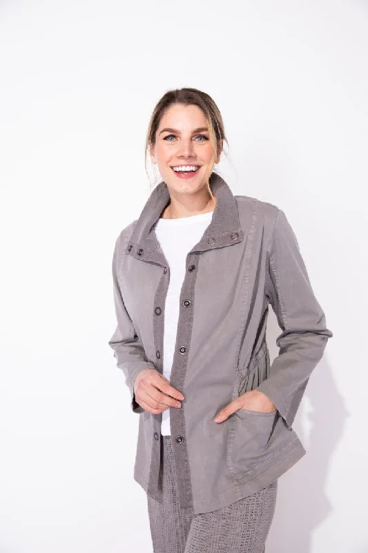 Salt Wash Snap Jacket in Fog by Escape